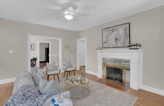 101 Harden St in Columbia, SC - Building Photo - Building Photo