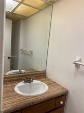 3690 Inverrary Dr in Lauderhill, FL - Building Photo - Building Photo
