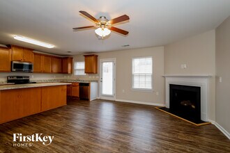 11721 Ragan Elizabeth Ct in Charlotte, NC - Foto de edificio - Building Photo