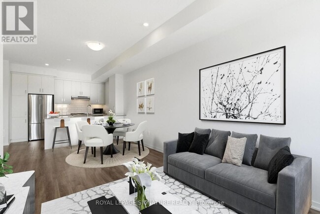 150 Honeycrisp Cres in Vaughan, ON - Building Photo - Building Photo