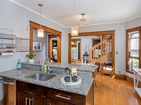 961 18th Ave SE in Minneapolis, MN - Building Photo