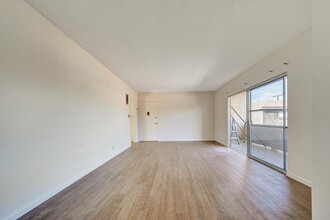 2336 34th St, Unit 5 in Santa Monica, CA - Foto de edificio - Building Photo