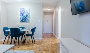 420 E 80th St in New York, NY - Building Photo - Building Photo