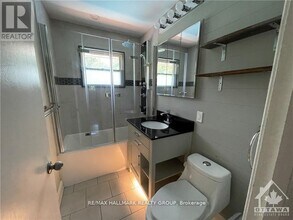 38 Capilano Dr in Ottawa, ON - Building Photo - Building Photo