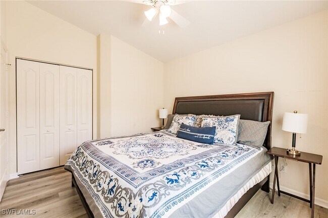 property at 8440 Ibis Cove Cir