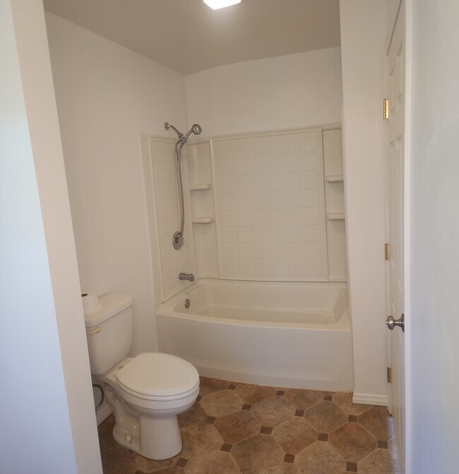 12618 Sierra Rojo Rd in Valley Center, CA - Building Photo - Building Photo