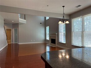 669 Maple Grove Way in Marietta, GA - Building Photo - Building Photo