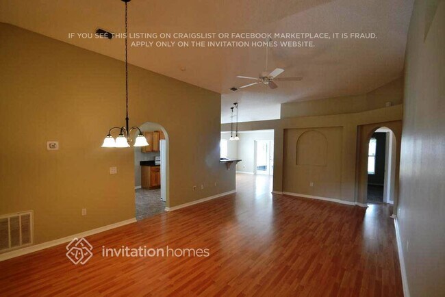 120 Crown Colony Way in Sanford, FL - Foto de edificio - Building Photo