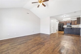 103 Foxglove St in Centerton, AR - Building Photo - Building Photo