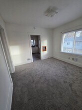 2809 N 71st St in Omaha, NE - Foto de edificio - Building Photo