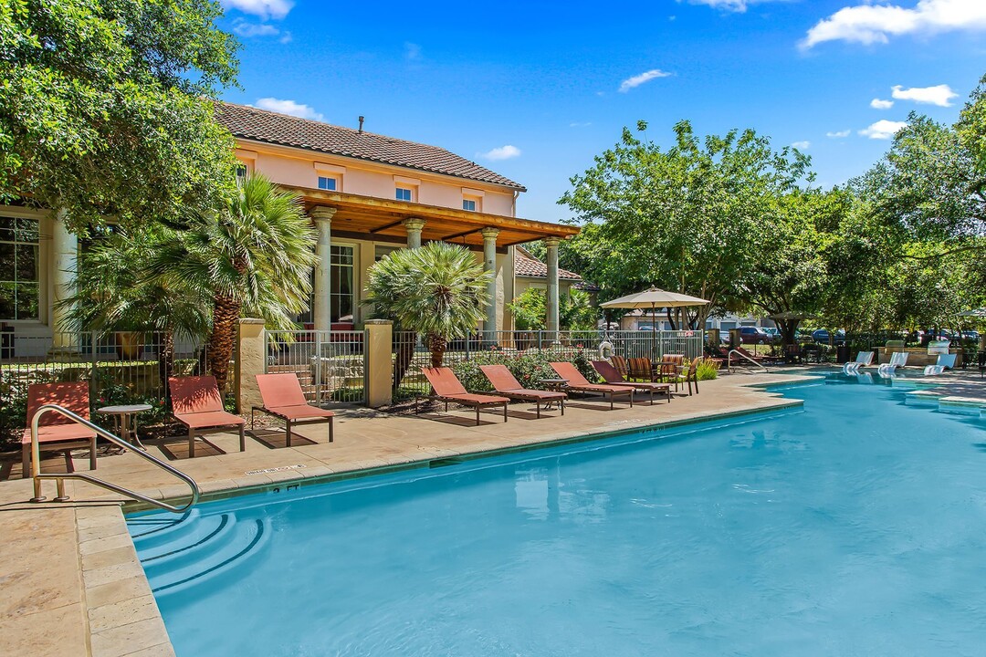 Sedona Ranch in San Antonio, TX - Foto de edificio