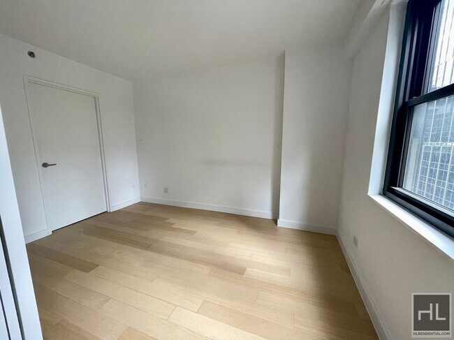 East 39th Street in New York, NY - Building Photo - Building Photo