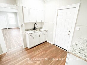 3500 W 135th St in Cleveland, OH - Building Photo - Building Photo