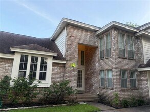 15111 New Hastings Dr in Houston, TX - Building Photo - Building Photo