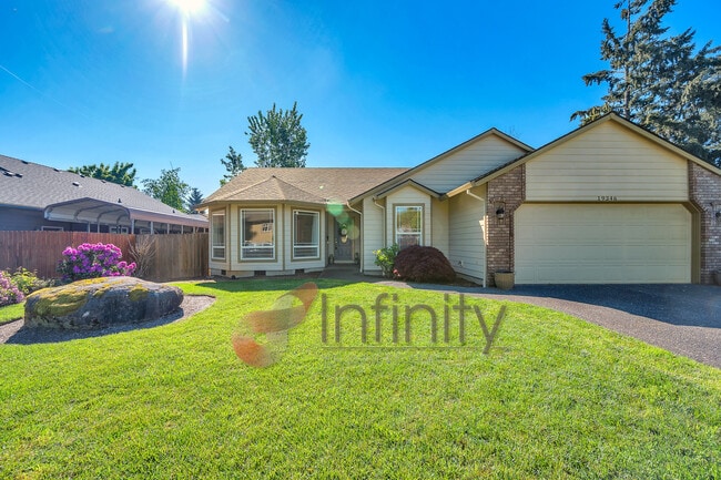19346 Sunset Springs Dr in Oregon City, OR - Building Photo - Building Photo