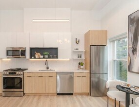 2256 N Sawyer Ave in Chicago, IL - Building Photo - Building Photo