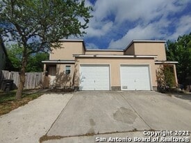 9021 Maverick Draw in San Antonio, TX - Building Photo