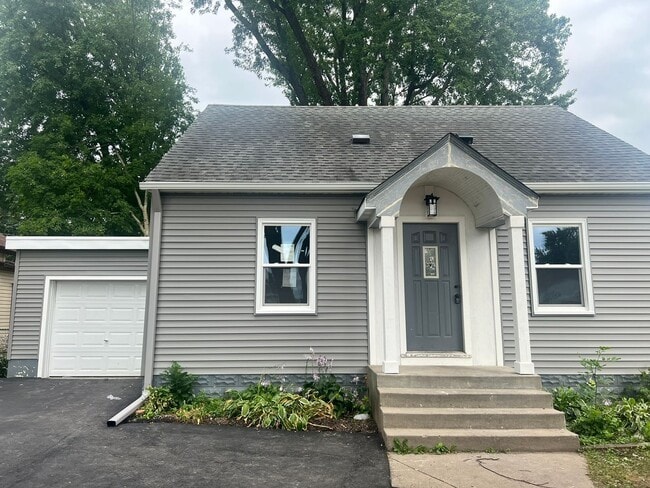 7431 Langly Ave S in Cottage Grove, MN - Building Photo - Building Photo