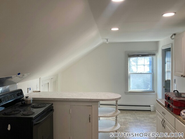 13 Blanchard Rd in Weymouth, MA - Building Photo - Building Photo