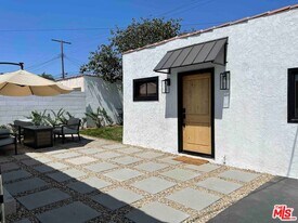 4313 W 59th St in Los Angeles, CA - Building Photo