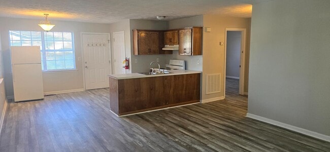 property at 25 Scarbrough Ln