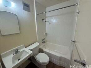 952 Ahana St in Honolulu, HI - Building Photo - Building Photo