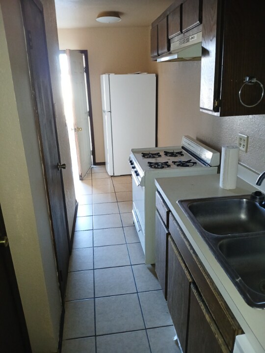 902 Cynthia St in Wilburton, OK - Building Photo