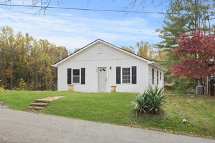145 New St in Jonesborough, TN - Building Photo