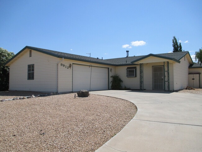property at 9912 N La Jolla Dr