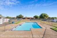 225 Londonderry Dr photo'