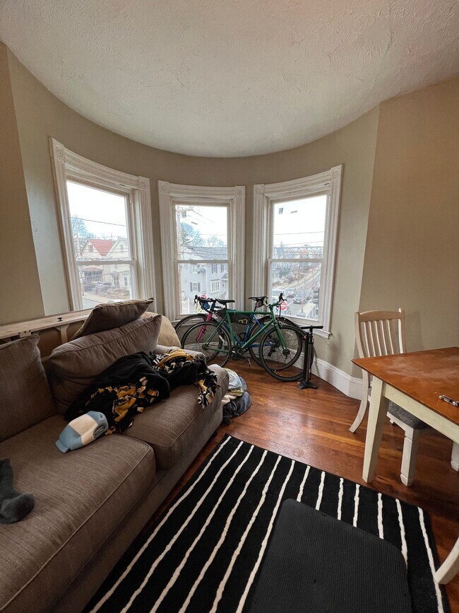 55 Cedar St, Unit 2L