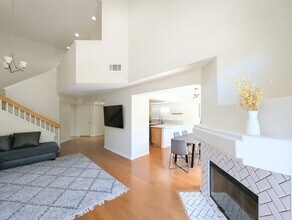 639 S Dewberry Ln in Anaheim, CA - Building Photo - Building Photo