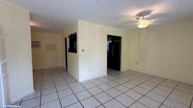 1913 Hidalgo St in Laredo, TX - Building Photo - Building Photo