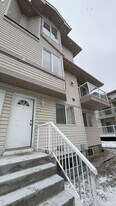2505-2542 42 St NW in Edmonton, AB - Building Photo