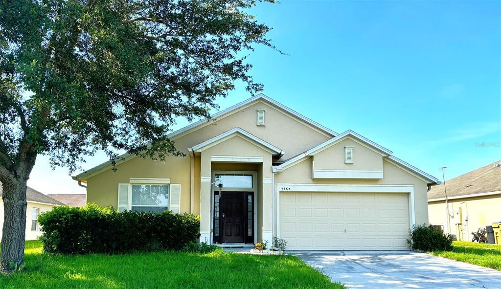 4663 Doral Park Ave in Kissimmee, FL - Building Photo