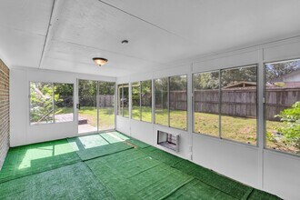 3937 Tumbleweed Ln in Baytown, TX - Building Photo - Building Photo