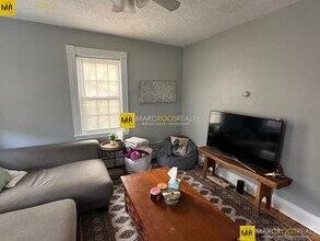 135 Nonantum St, Unit 135 in Boston, MA - Building Photo - Building Photo