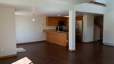2000 Vista Dr in Loveland, CO - Building Photo - Building Photo