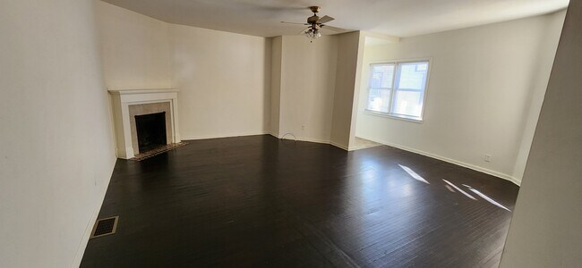 948 N Church St in Rockford, IL - Building Photo - Building Photo