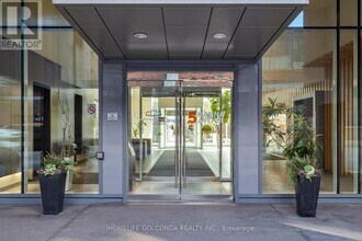 5 Hanna Ave in Toronto, ON - Building Photo - Building Photo