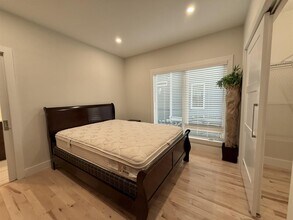 19 Gorham St, Unit 1 in Somerville, MA - Foto de edificio - Building Photo