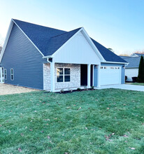 3150 Pin Oaks Cir NE in Cleveland, TN - Building Photo - Building Photo