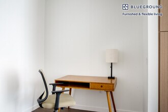 2401 S Jackson St in Seattle, WA - Building Photo - Building Photo
