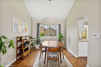 915 Fairlawn Ave in Libertyville, IL - Building Photo - Building Photo