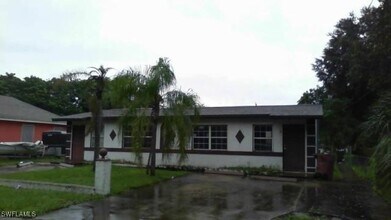 3137-3139 Lincoln Blvd in Ft. Myers, FL - Building Photo - Building Photo