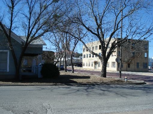 280 E College St in Stephenville, TX - Building Photo - Building Photo