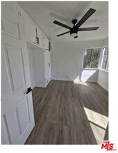 10504 Ayres Ave in Los Angeles, CA - Building Photo - Building Photo