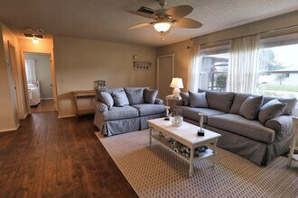 4215 Pandora Rd in Venice, FL - Building Photo - Building Photo