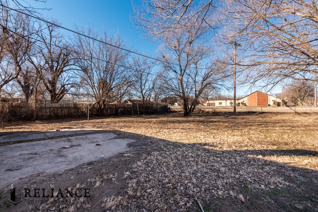 101 S Tracy St in Wichita, KS - Building Photo - Building Photo
