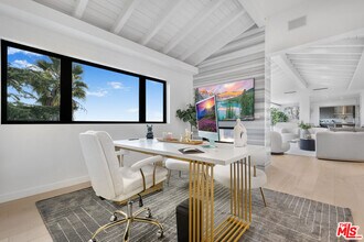 2260 Maravilla Dr in Los Angeles, CA - Building Photo - Building Photo